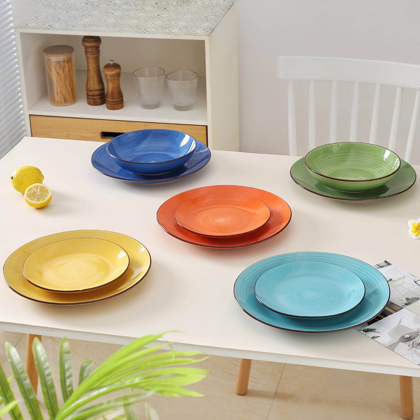 18-Piece Stoneware Dinnerware