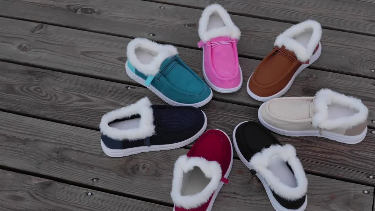 Womens Plush Slip-On Boots